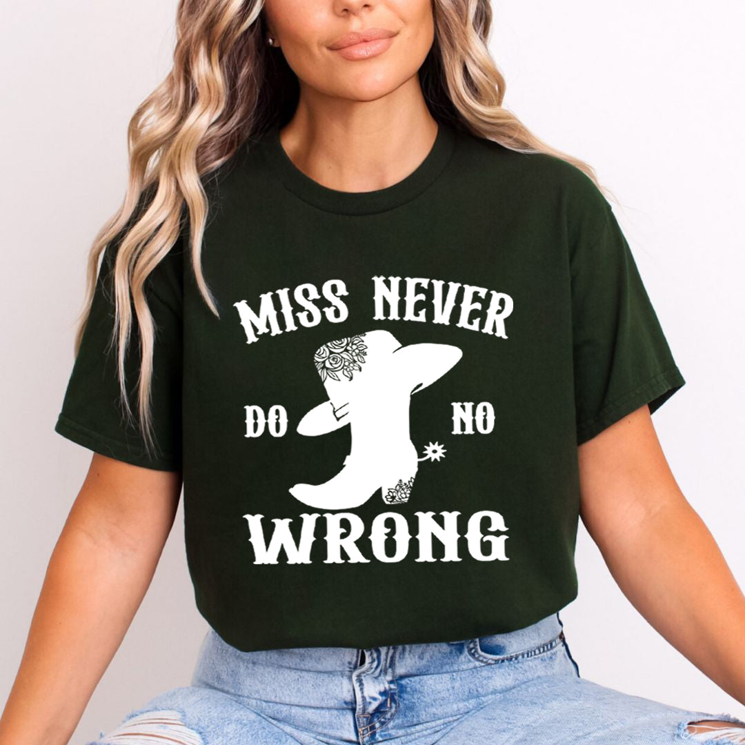 Miss Never Wrong - Unisex T-Shirt