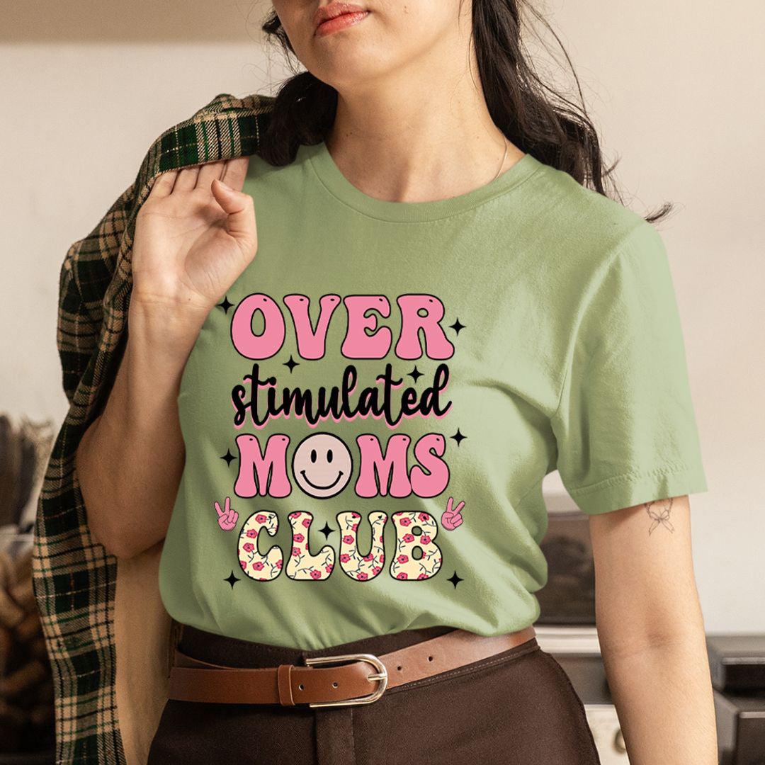 Over Moms Club (colorful) - Unisex T-Shirt
