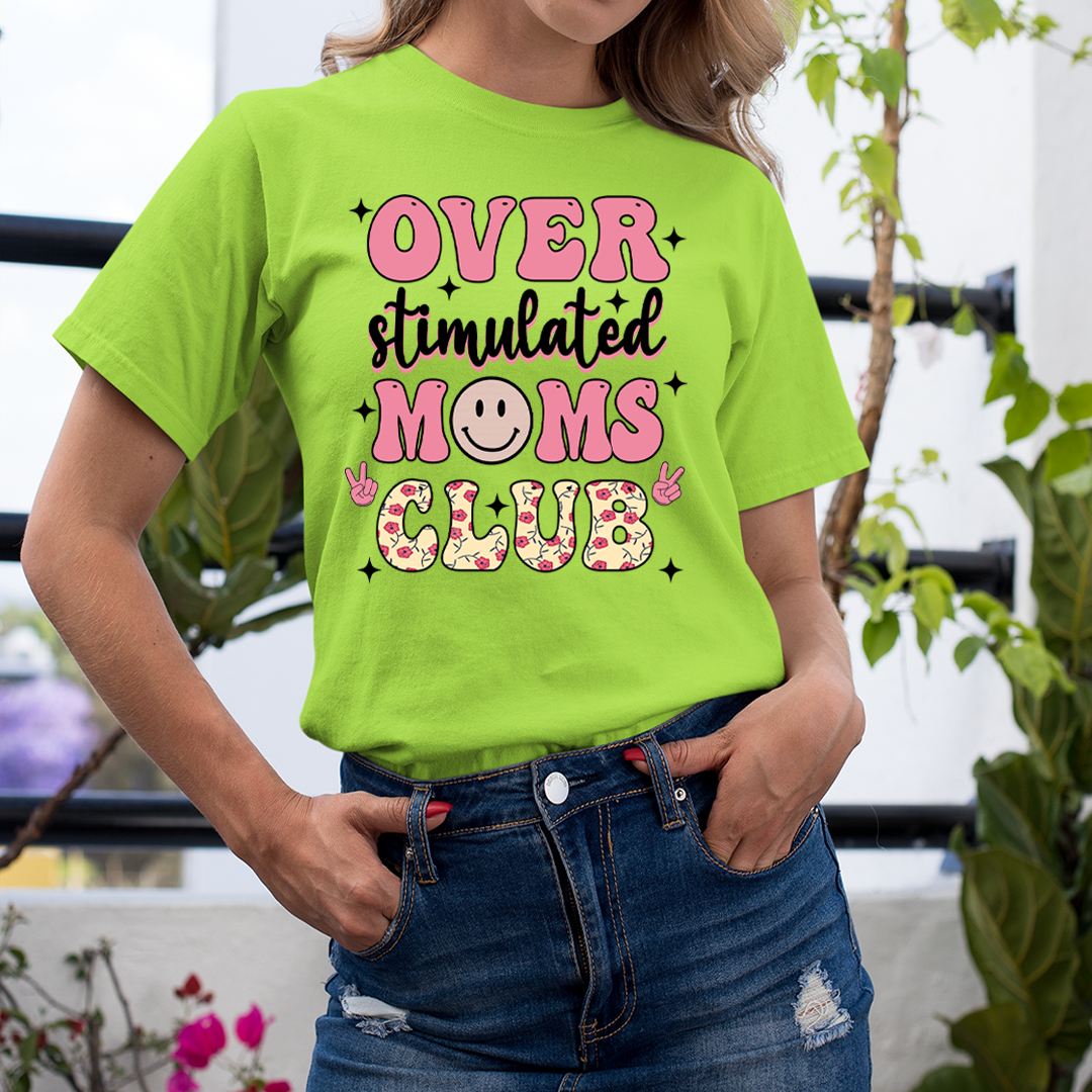 Over Moms Club (colorful) - Unisex T-Shirt