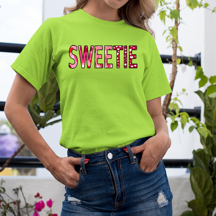 SWEETIE - Unisex T-Shirt