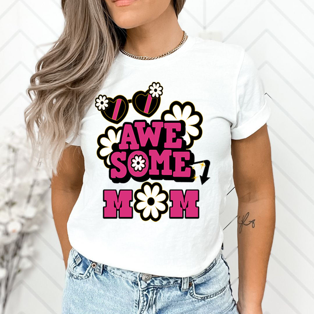 Awesome Mom - Unisex T-Shirt