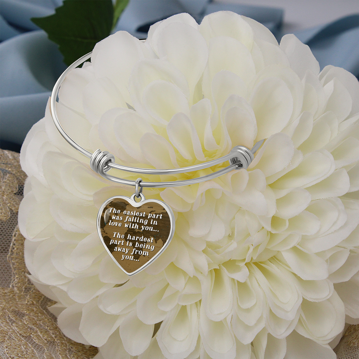 HEART BANGLE The easiest part